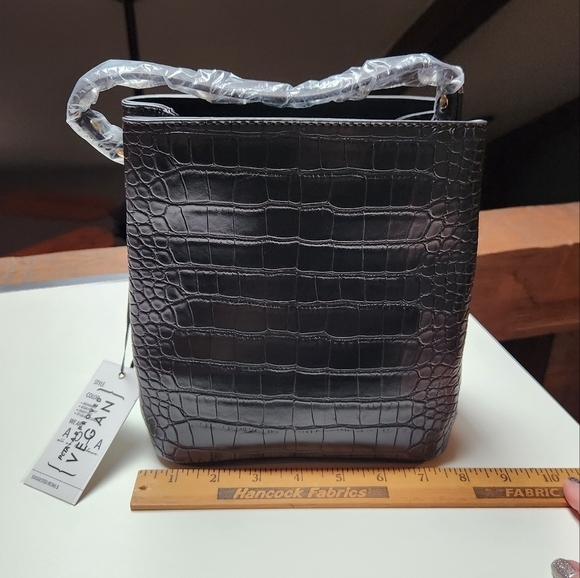 AOTA Elena Black Bucket Bag Peta Approved Vegan Leather - Picture 8 of 14